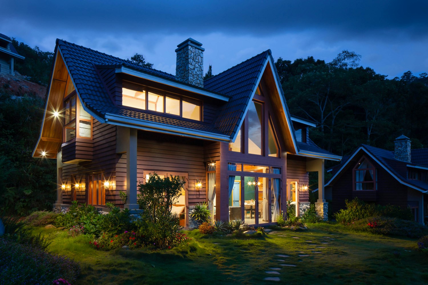 Warm Southwest Florida home at dusk